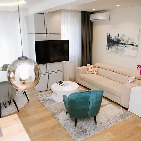 Lusso Apartman Subotica Buitenkant foto