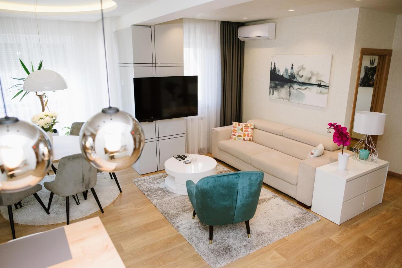 Lusso Apartman Subotica Buitenkant foto