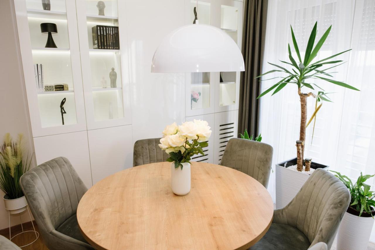 Lusso Apartman Subotica Buitenkant foto