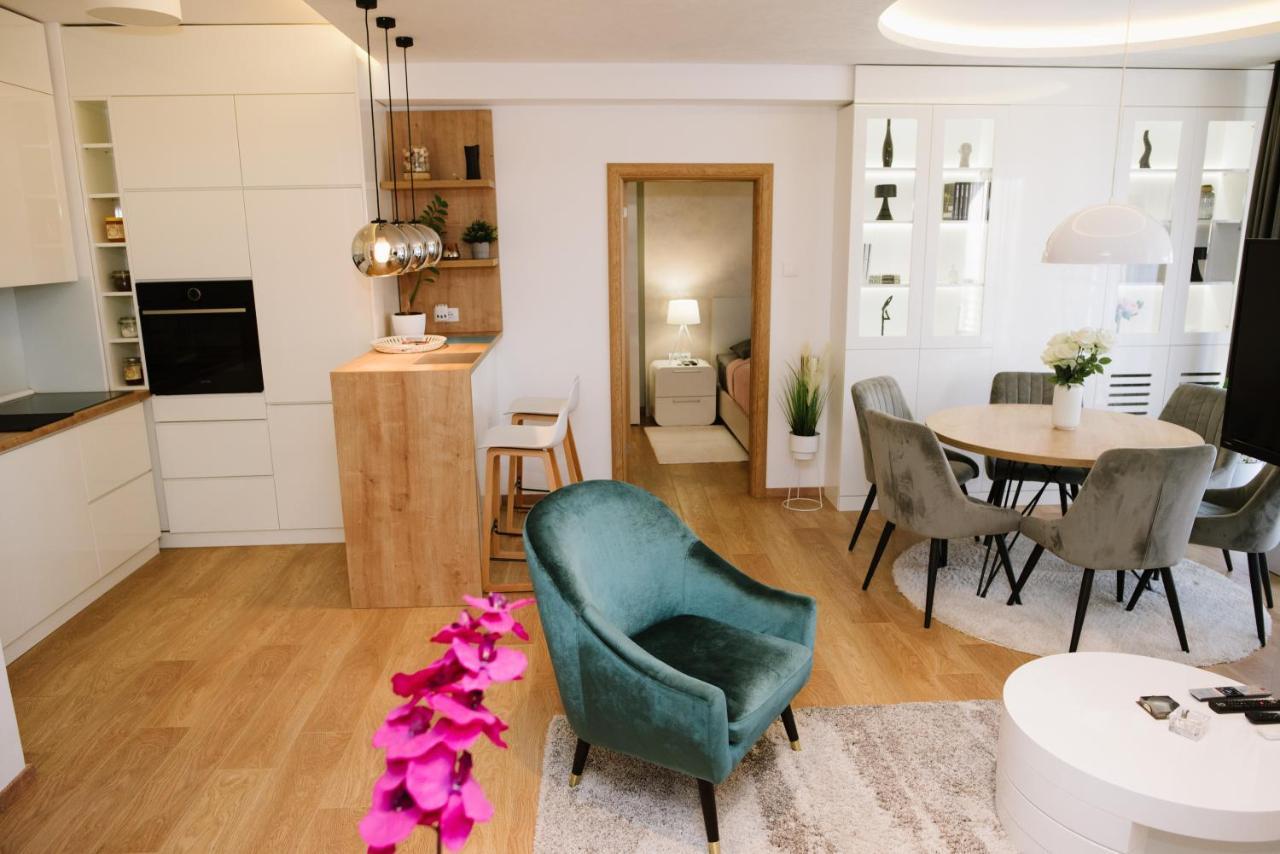 Lusso Apartman Subotica Buitenkant foto