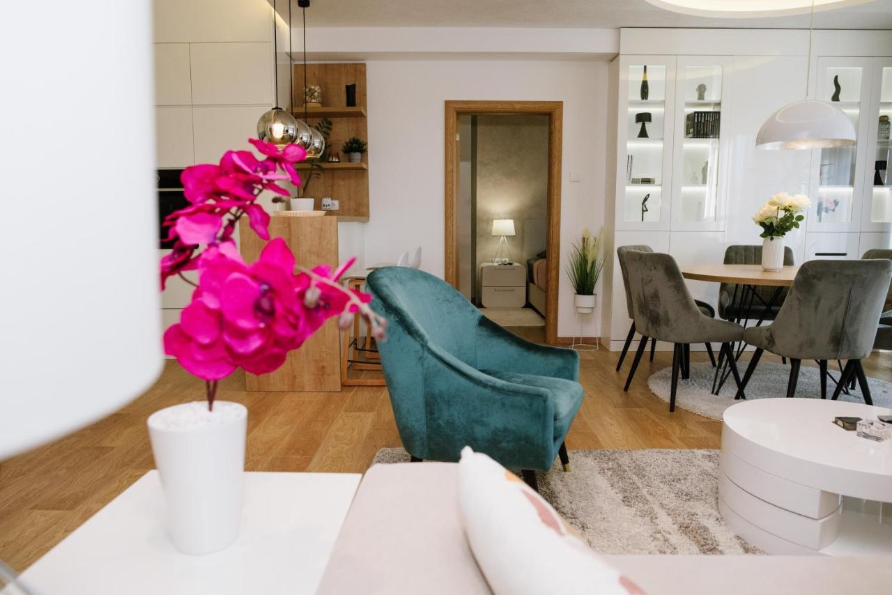 Lusso Apartman Subotica Buitenkant foto